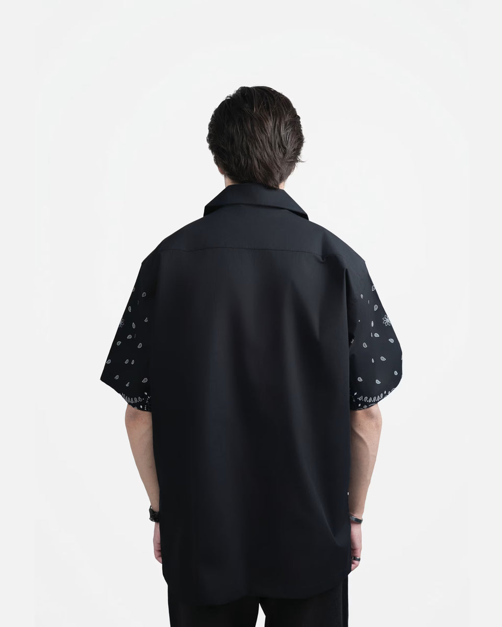 WHISPERS OF PAST HALFSLEEVES SHIRT - BLACK