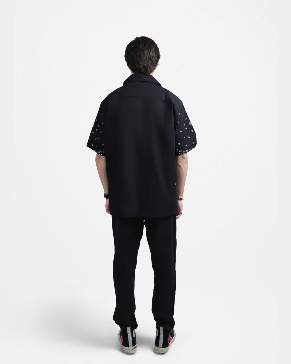 WHISPERS OF PAST HALFSLEEVES SHIRT - BLACK